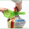 pet spoon with clip（1） 10